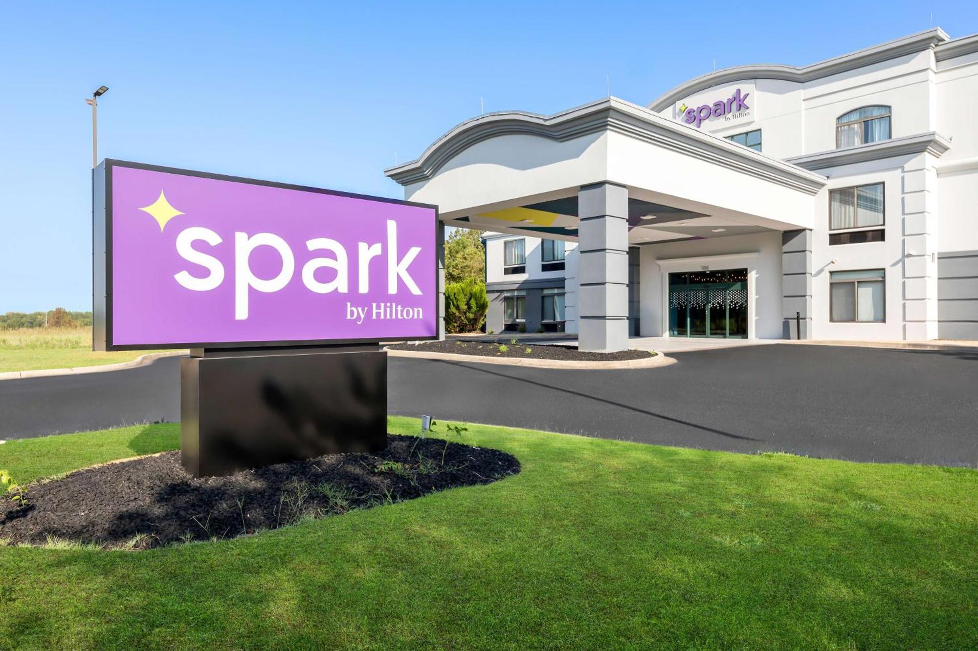 Spark By Hilton Tupelo Exterior foto